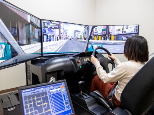 四輪シミュレーター